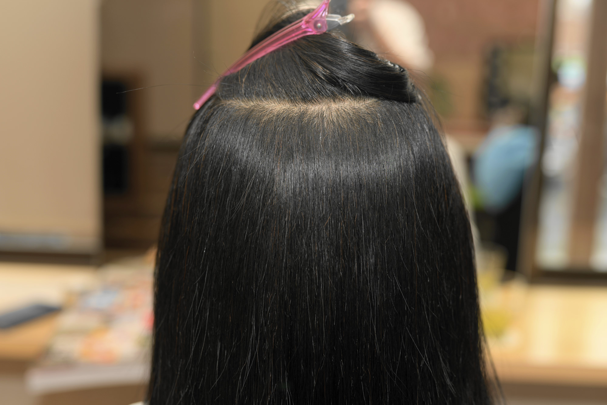 ヘナ毛+エイジング毛の最高難度の髪質に縮毛矯正を施術
