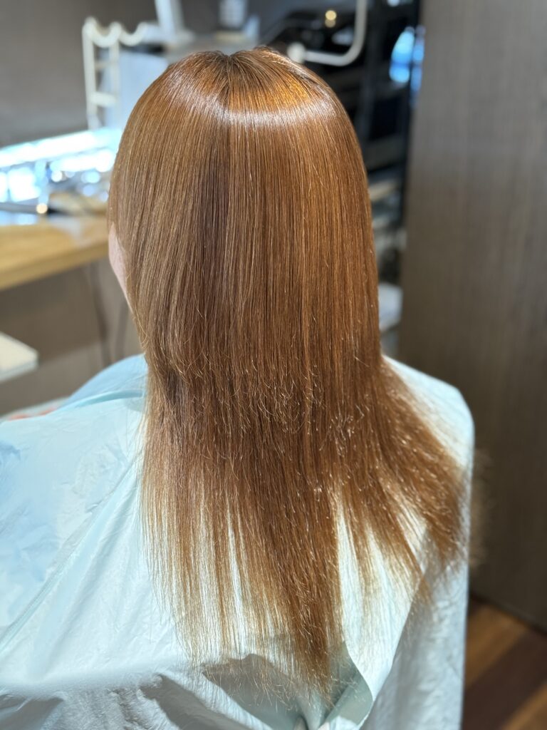 【津市・鈴鹿市・松阪市･亀山市・志摩市】ホームカラーで白髪染めを繰り返している50代エイジング毛のお客様に髪質改善縮毛矯正の施術例：例379回　by髪質改善・縮毛矯正スペシャリスト美容室siesta.(シエスタ)【三重県・四日市市・伊勢市・尾鷲市・美容室】