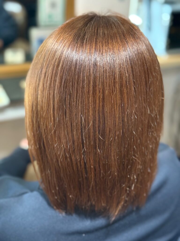 【津市・鈴鹿市・松阪市･亀山市・志摩市】白髪染めをされているエイジング世代のお客様に髪質改善縮毛矯正の施術例：例382回　by髪質改善・縮毛矯正スペシャリスト美容室siesta.(シエスタ)【三重県・四日市市・伊勢市・尾鷲市・美容室】